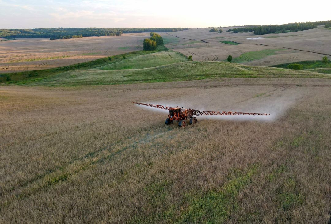 Compania din August a vorbit despre specificul cererii de produse fitosanitare în contextul noilor factori de stres de pe piața agricolă